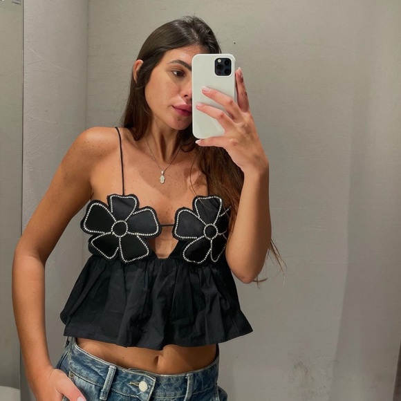 Size XS | Zara | Rhinestone Poplin Top | Bloggers Favourite - Picture 3 of 15